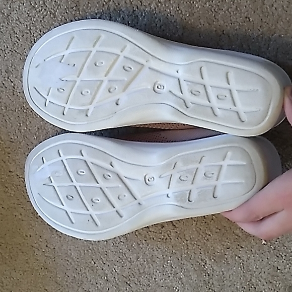 Women's New Dusty Rose Bzees Sandals, Size 10 - Picture 4 of 9